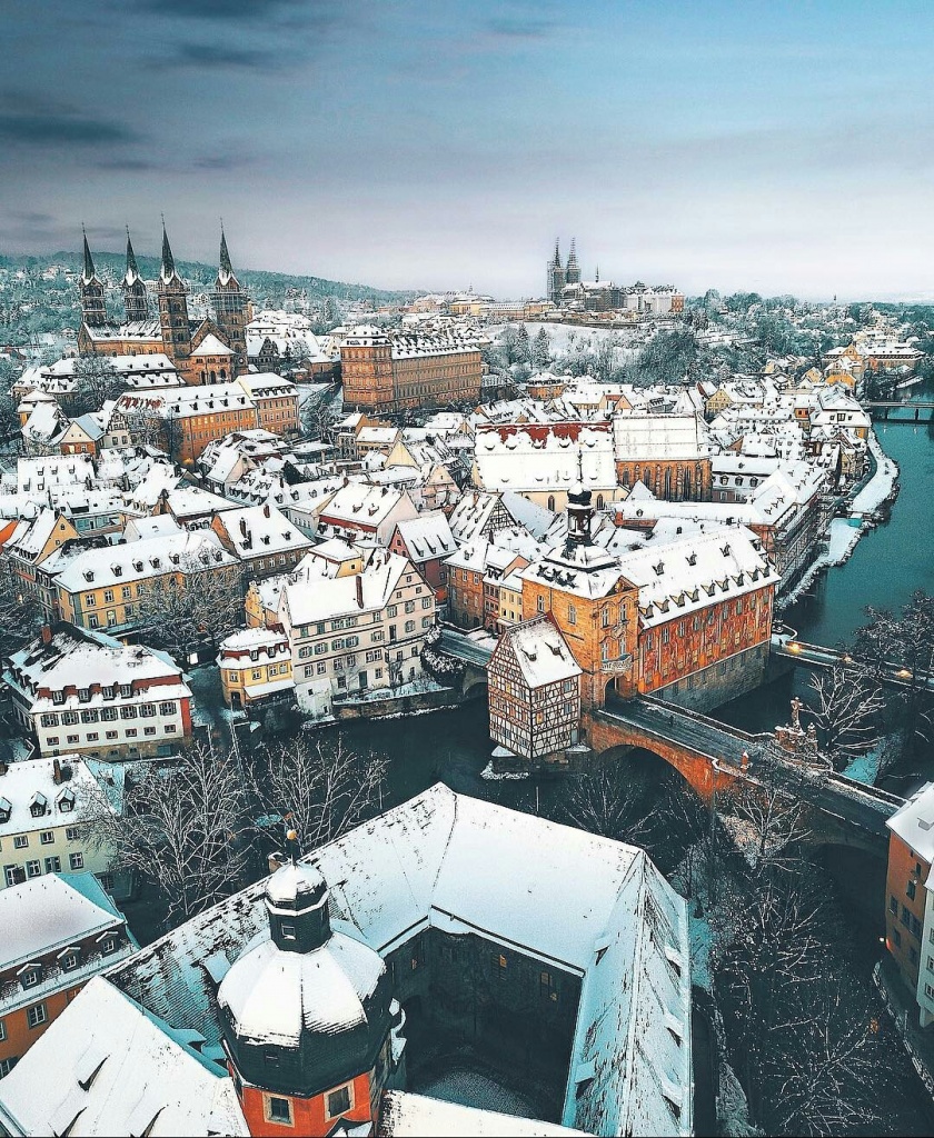 avtobusnii-tur-vo-francii-shweicariy-ekskursiya-bamberg.jpg