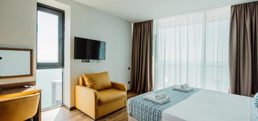 Отель "Navi" - Изображение 0