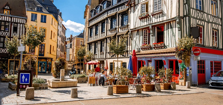 ТРИ СЧАСТЛИВЫХ ДНЯ В ПАРИЖЕ - Изображение 0