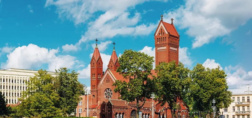 Об­зор­ная экскурсия по Минску - Изображение 0