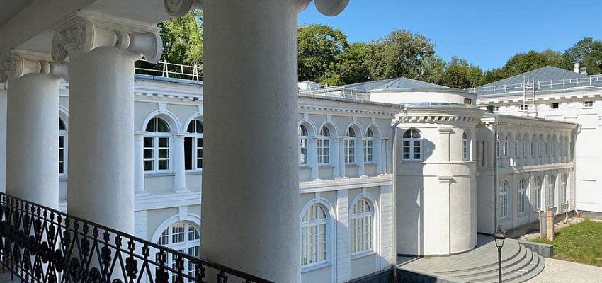 Но­во­год­ние Минск, двор­цы, зам­ки, 4 дня - Изображение 0