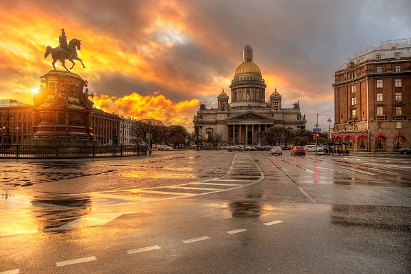 Тур в Санкт-Петербург с посещением Петергофа (для организованных групп) 