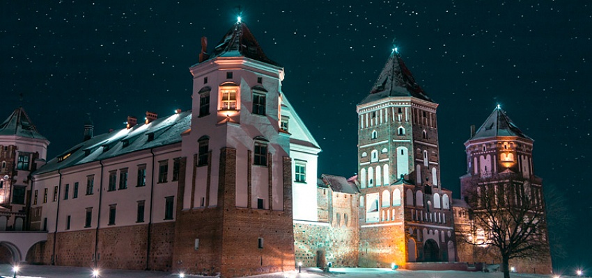 Но­во­год­ние Минск, двор­цы, зам­ки, 4 дня - Изображение 0