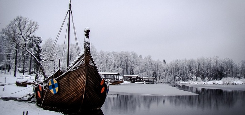 Но­во­год­ние Минск, двор­цы, зам­ки, 4 дня - Изображение 0