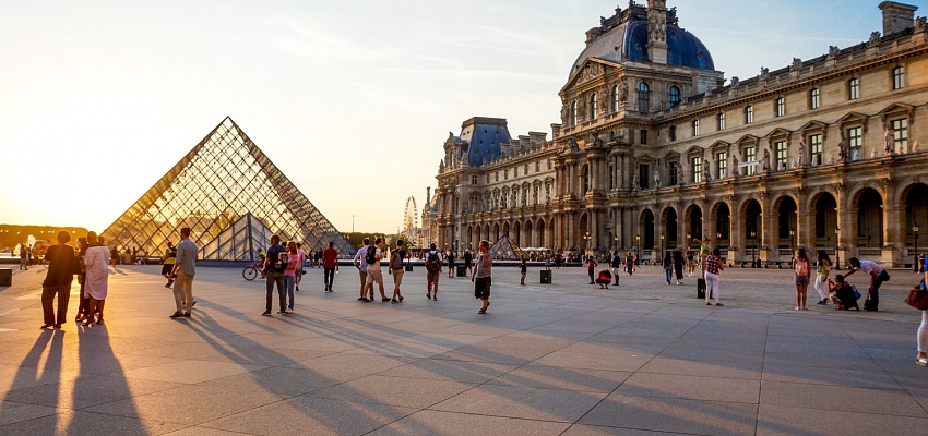  Полет в сердце романтики: 8 марта в Париже - Изображение 0